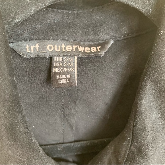 Black trench coat - Picture 2 of 4